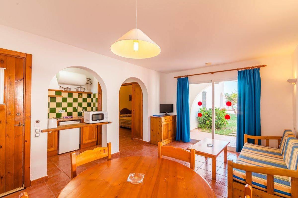 Aparthotel Vistapicas Cala'N Blanes (Menorca)