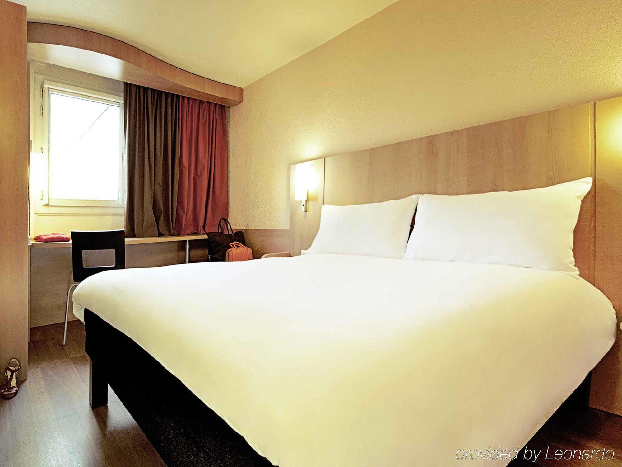 Barcelona Hotel 2*