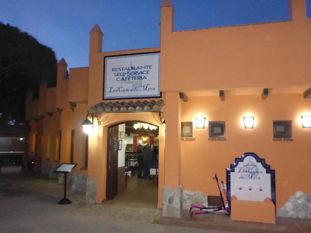 Bungalows Camping Canos De Meca 3*