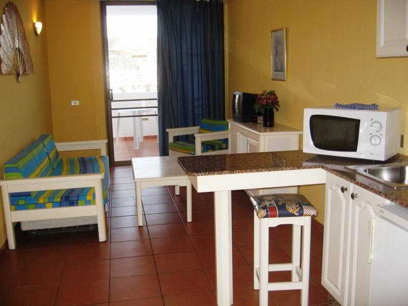 Apartahotel Isla Bonita 5*