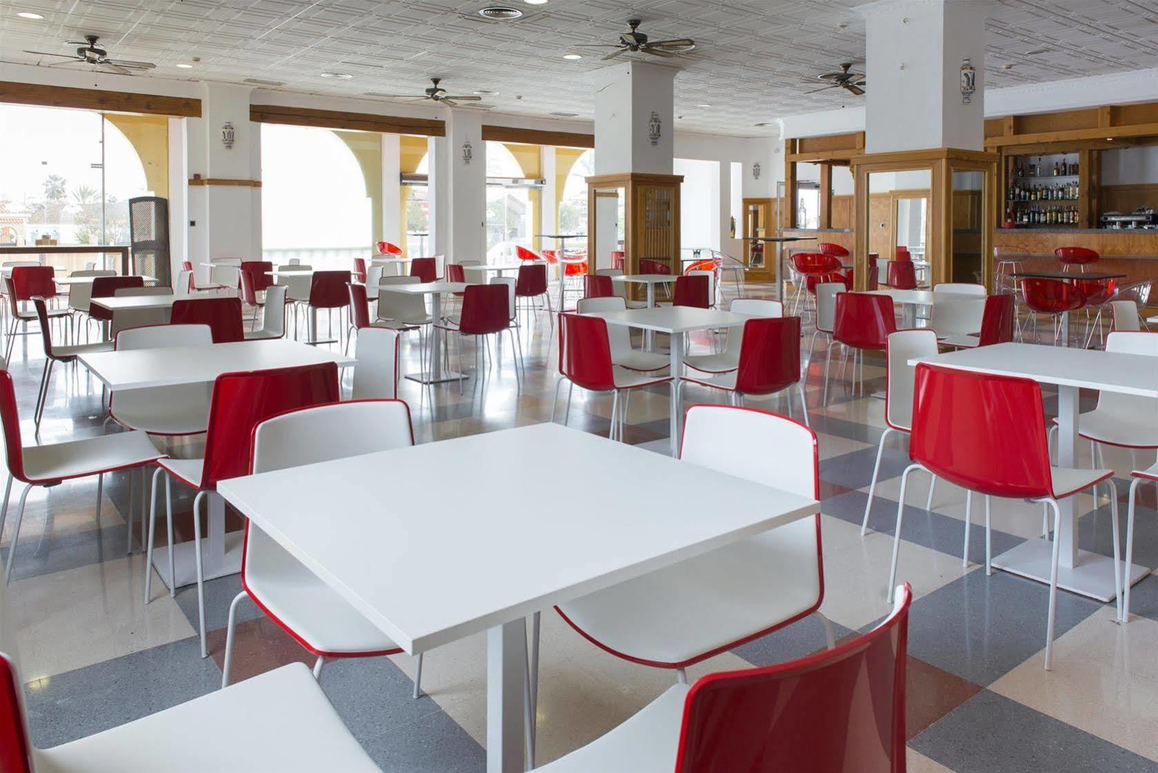 Carabela Santa Maria Hotel 3*