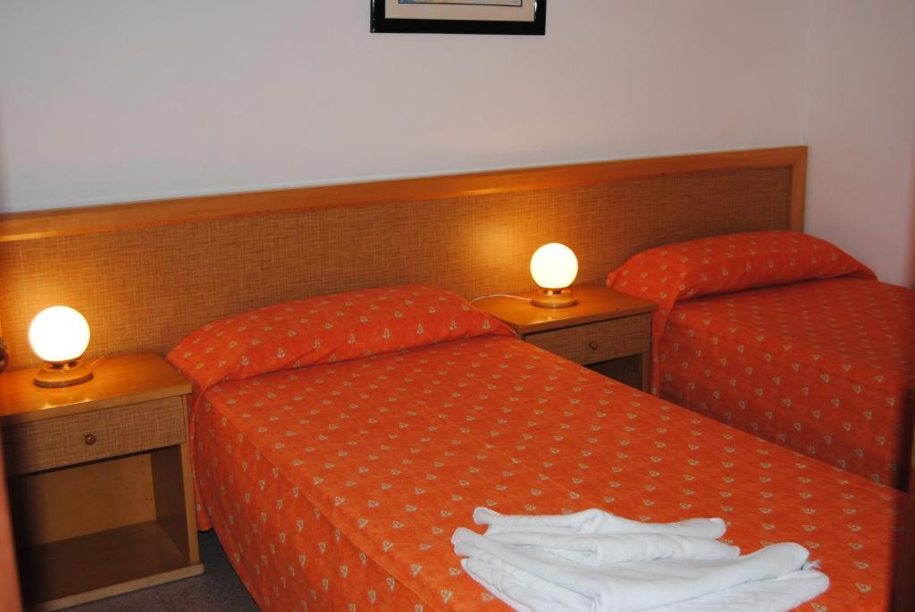 Ohtels Dorada Mariposa