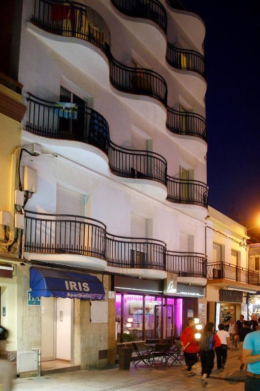 Iris Aparthotel 5*