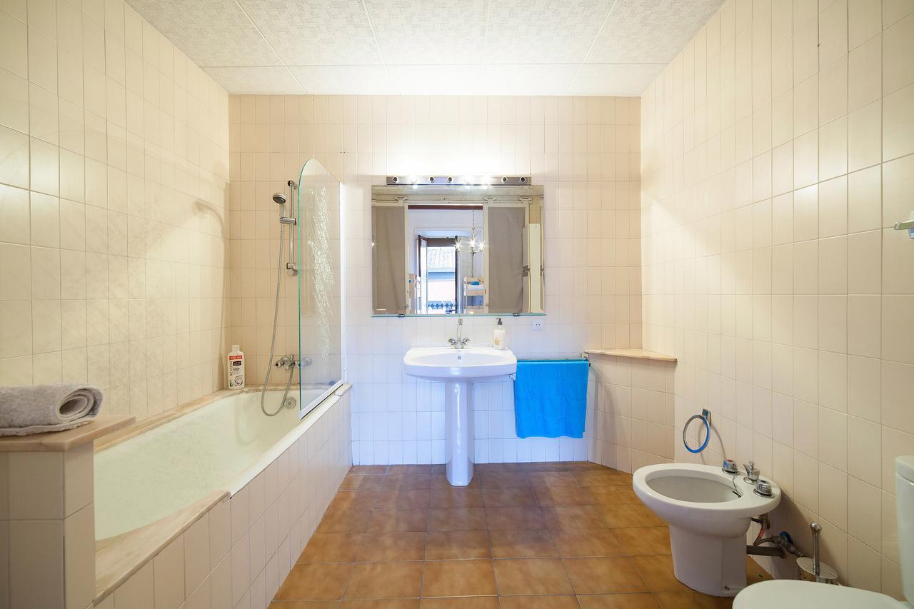 Bed In Bed & Breakfast Girona