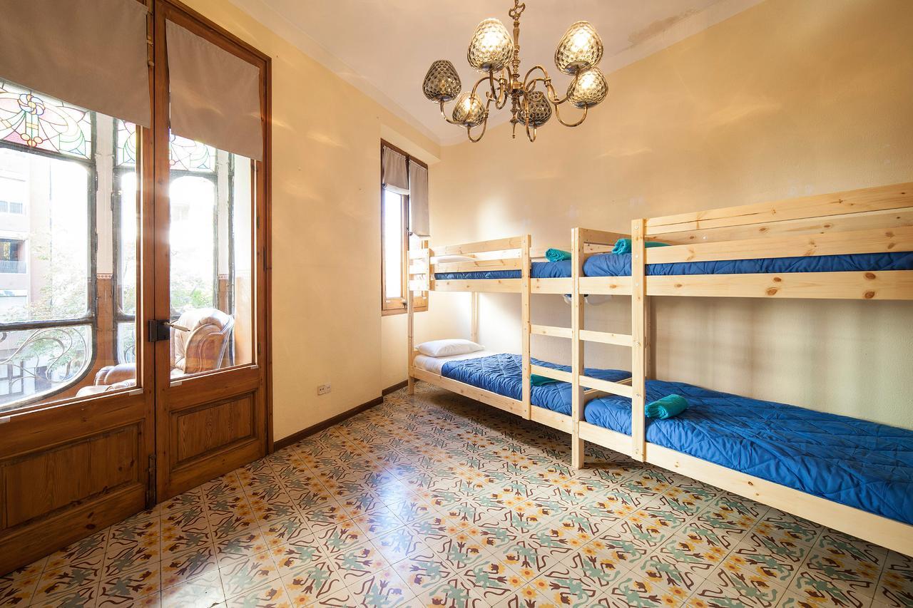 Bed In 2*