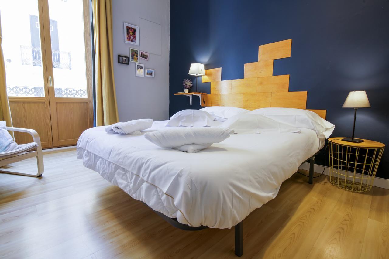 Habitación En Colon * Valencia