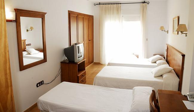 Hotel Donde Caparrós 2*