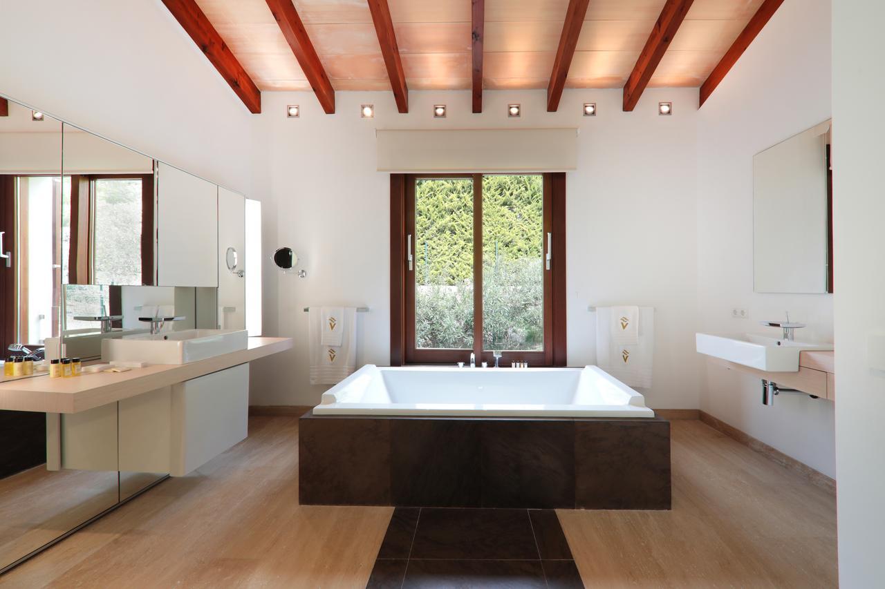 Amber By Cap Vermell Estate Villa