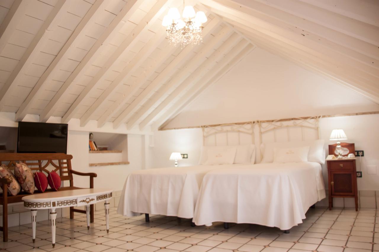 Rosa De Oro Hotel