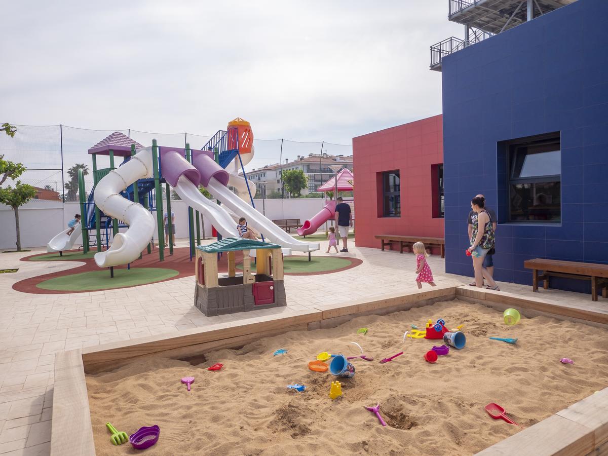Golden Taurus Aquapark 4*