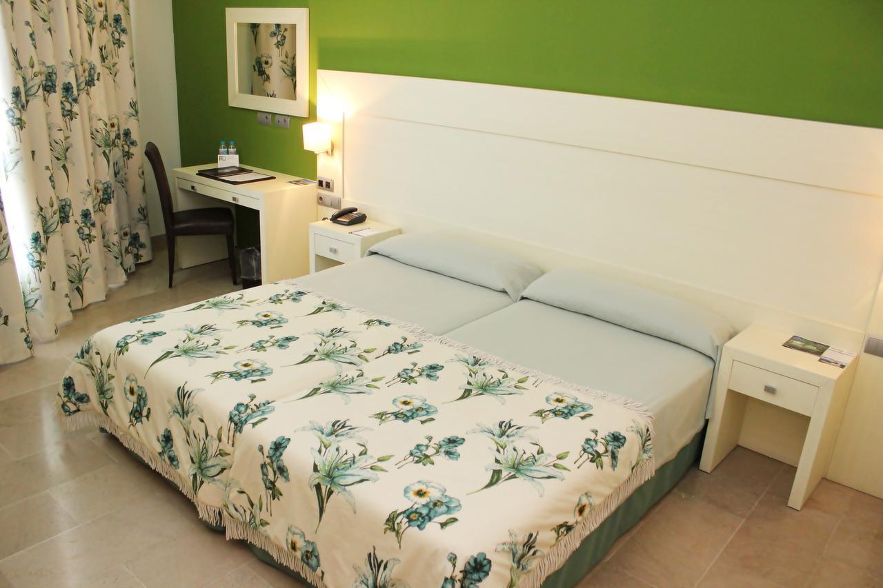 Hotel Senator 4*