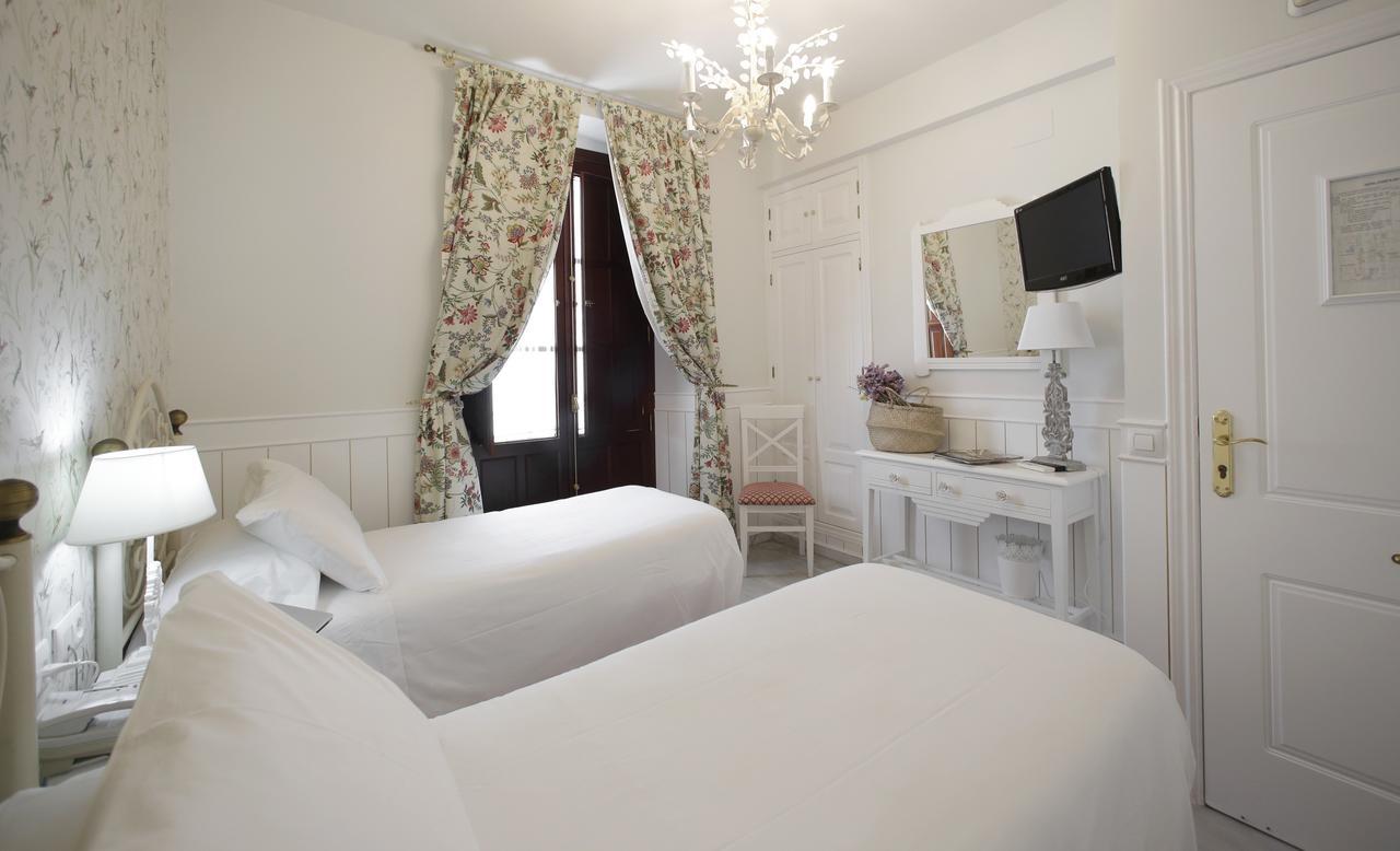 Hotel Basic Puerta De *