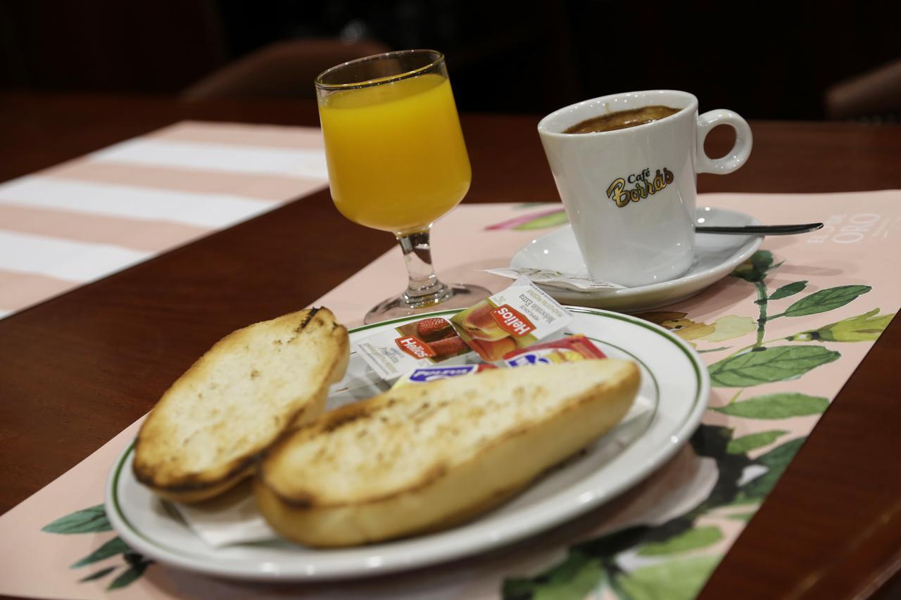 Hotel Basic Puerta De *