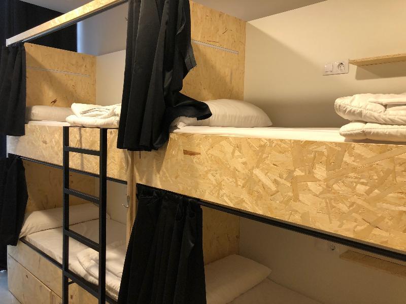 Enjoy Hostel *