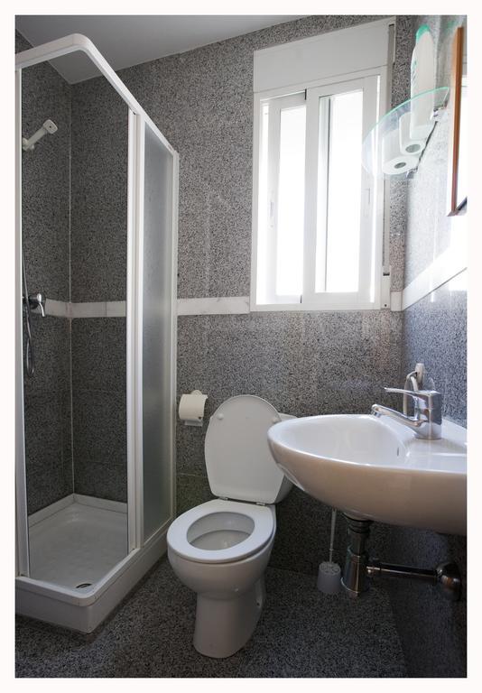 Mitre Guest house *