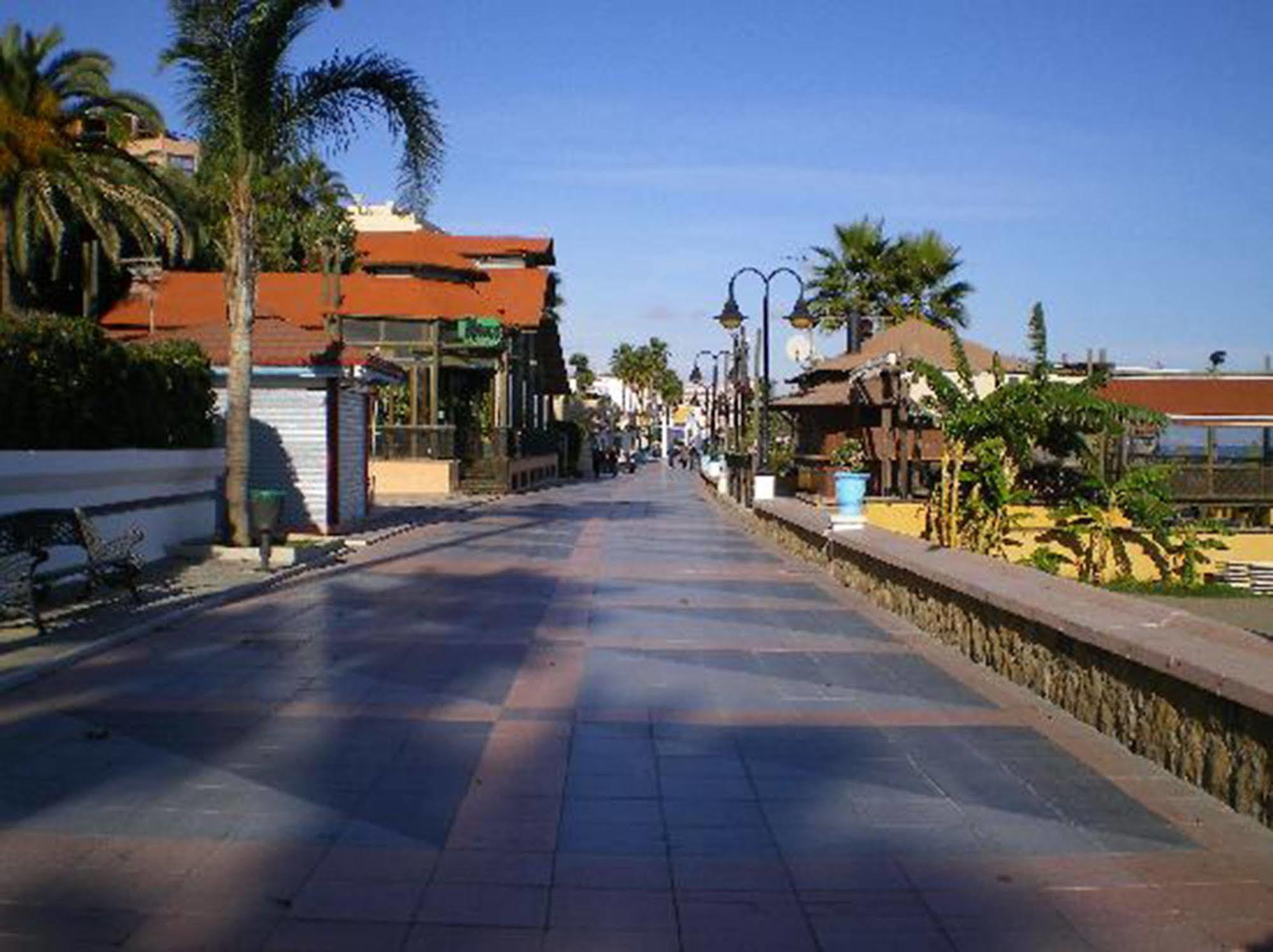 Waterfront Playamar 3*