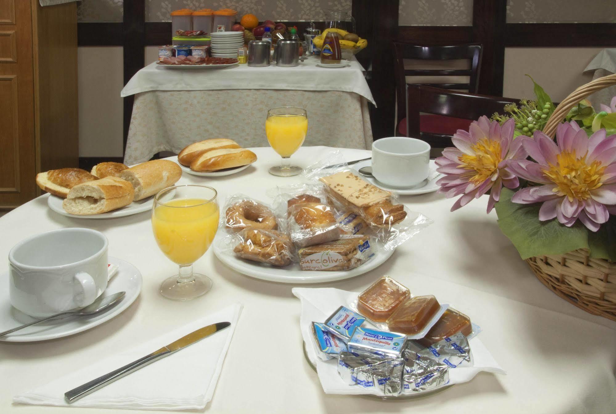 Hotel Castilla 2*