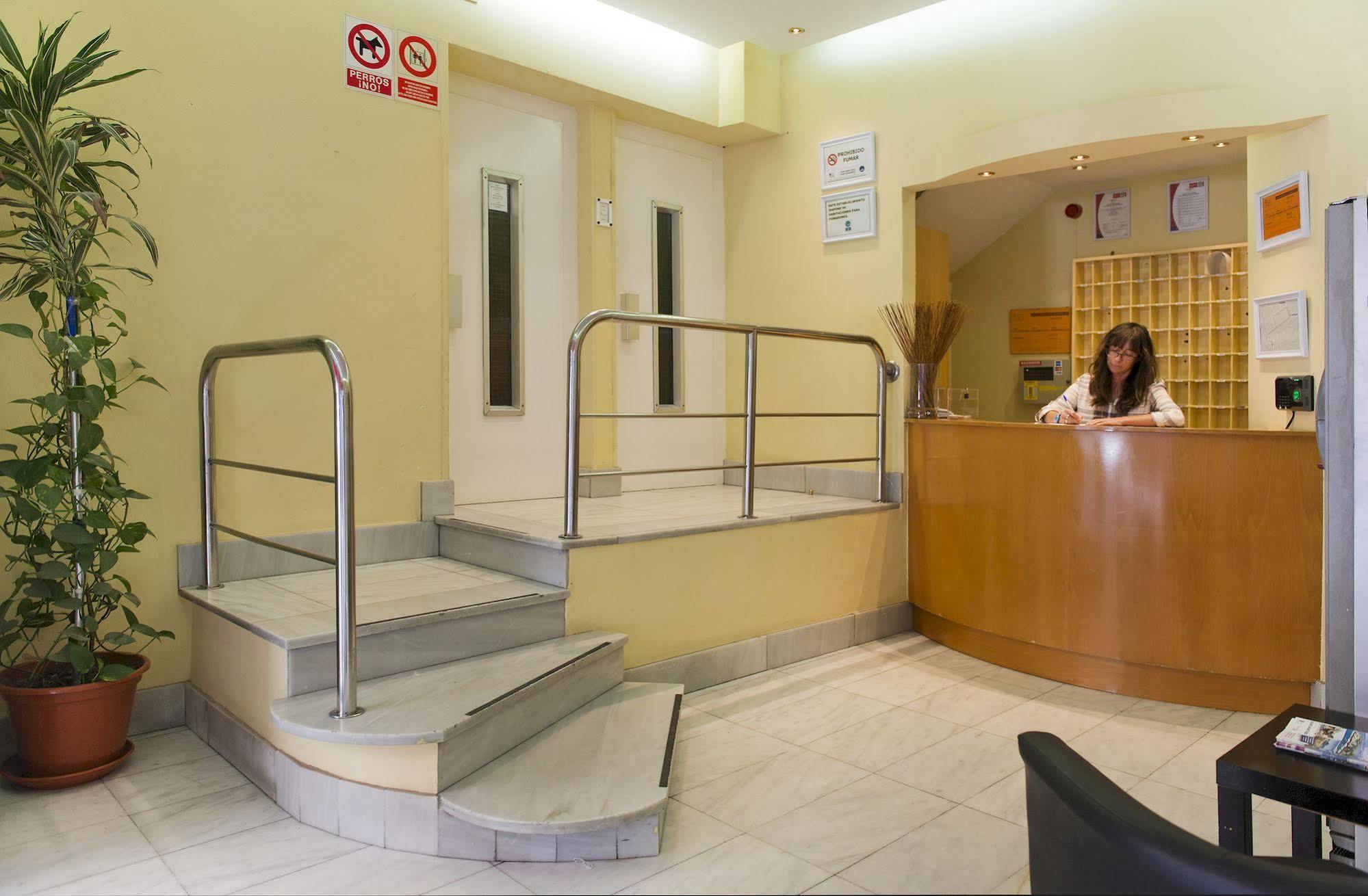 Aparthotel Estudios Aranzazu Santander