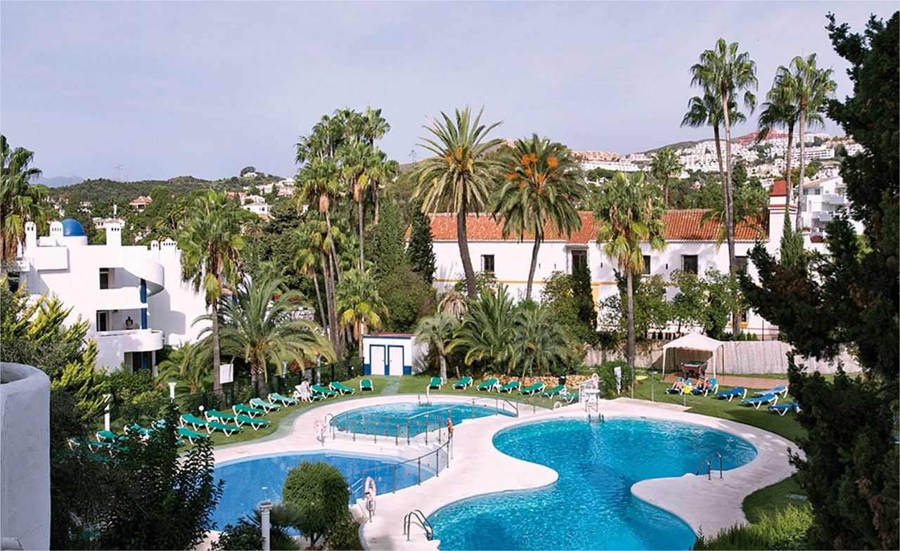 Ona Campanario Aparthotel