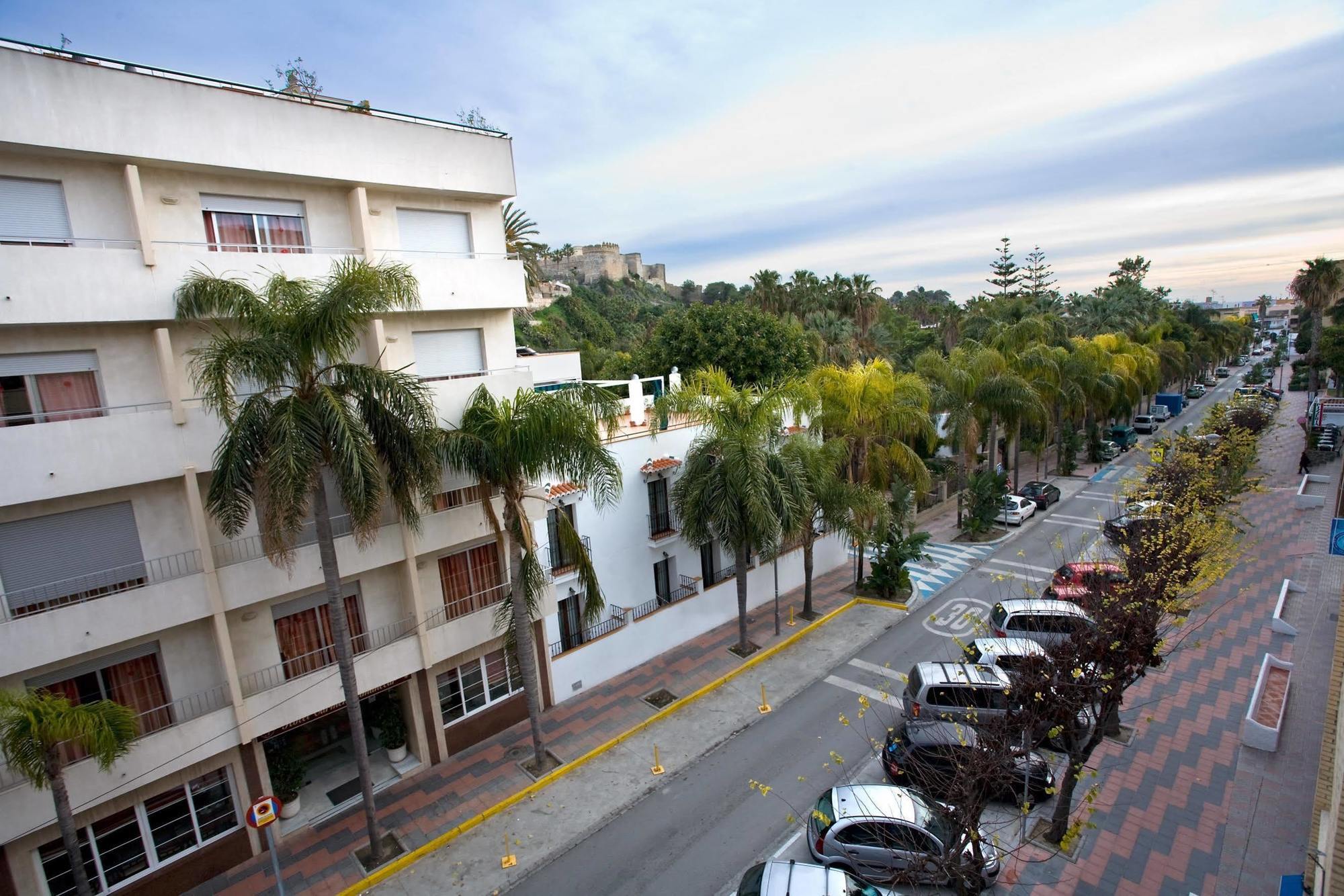 Carmen By Bossh Hotel