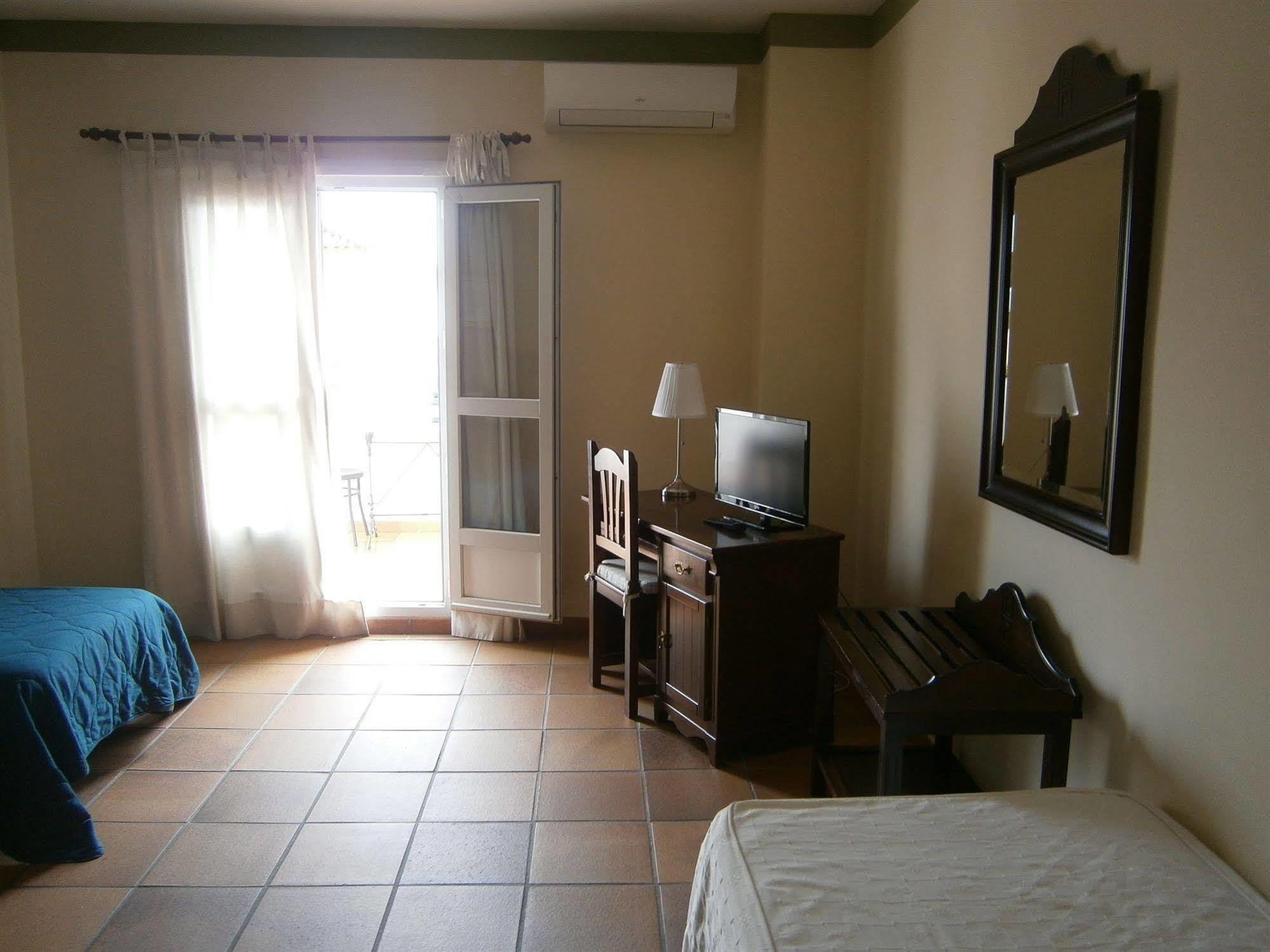 Hotel La Palmosa 3*