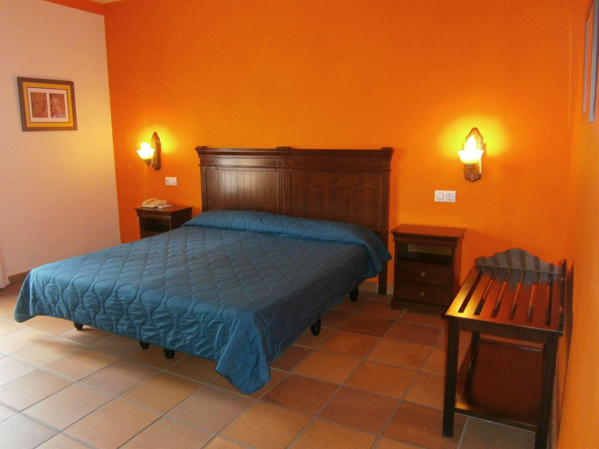 Hotel La Palmosa 3*