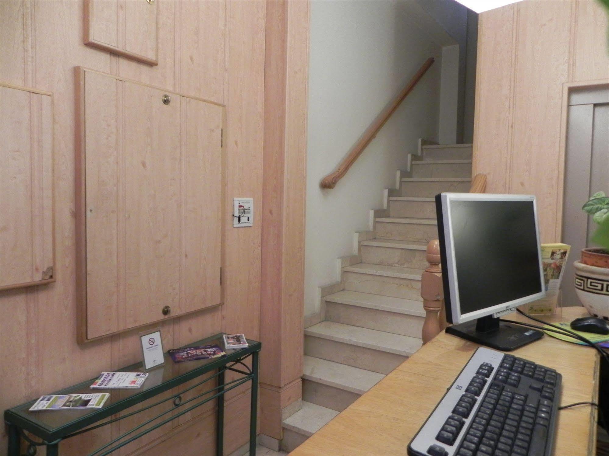 Hostal El Olivo 3*