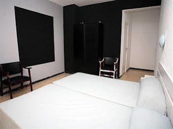 Hotel Casual Pop Art 3*