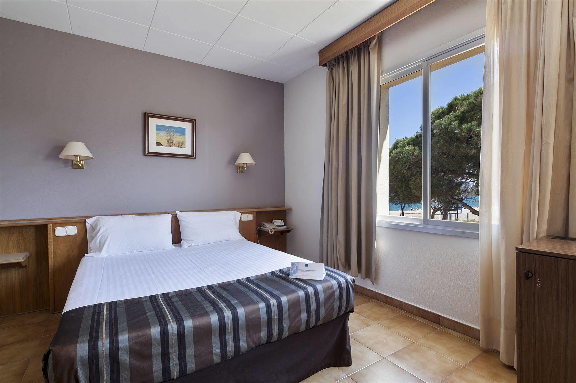 Columbus Hotel 4*