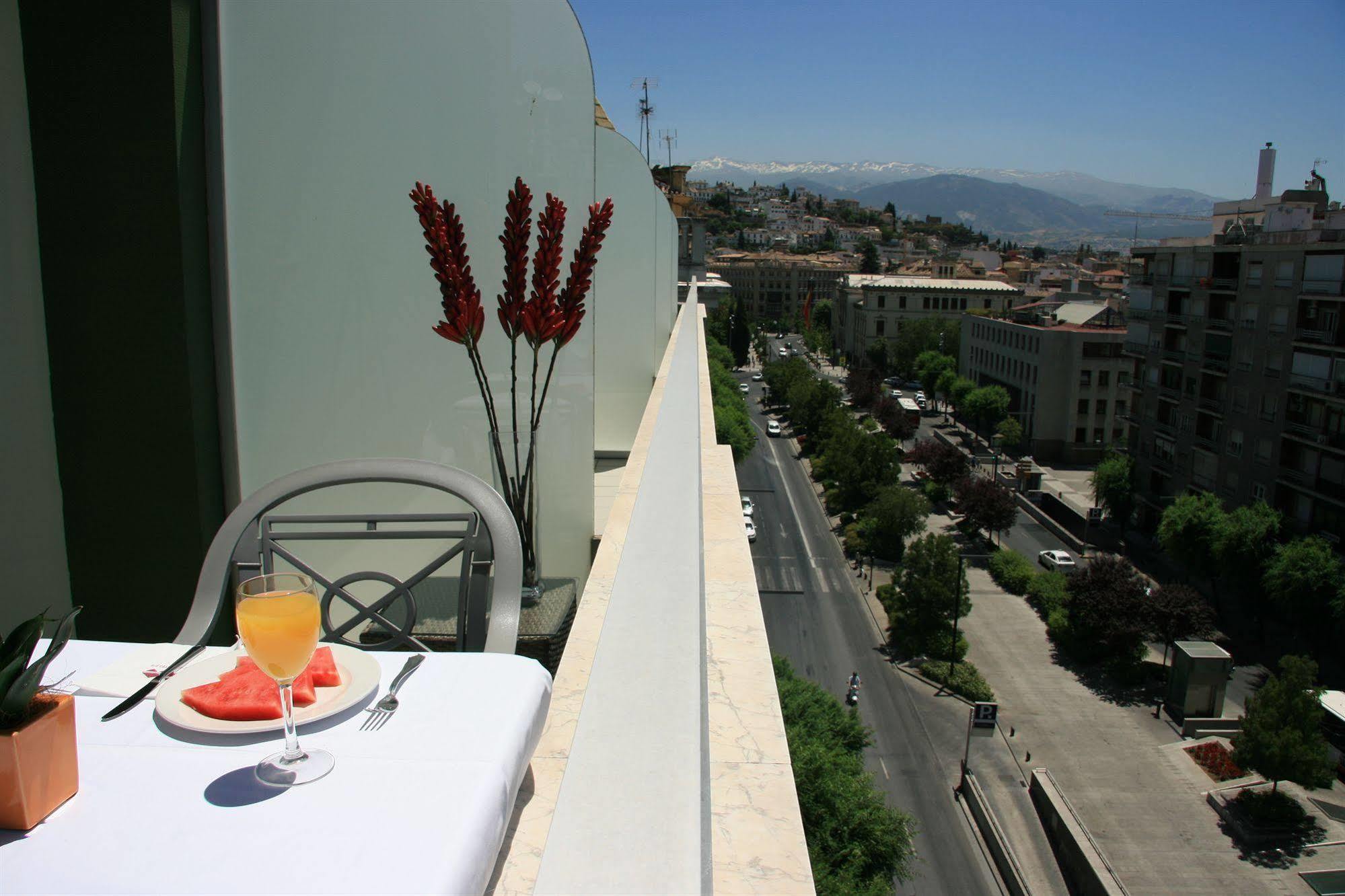 Hotel Maciá Condor