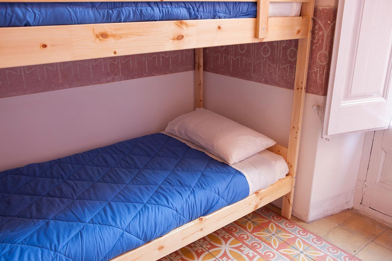 Bed In 2*
