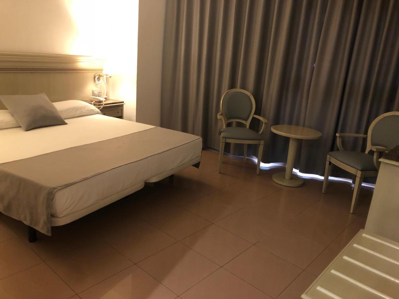 Hotel Via Valentia Catarroja