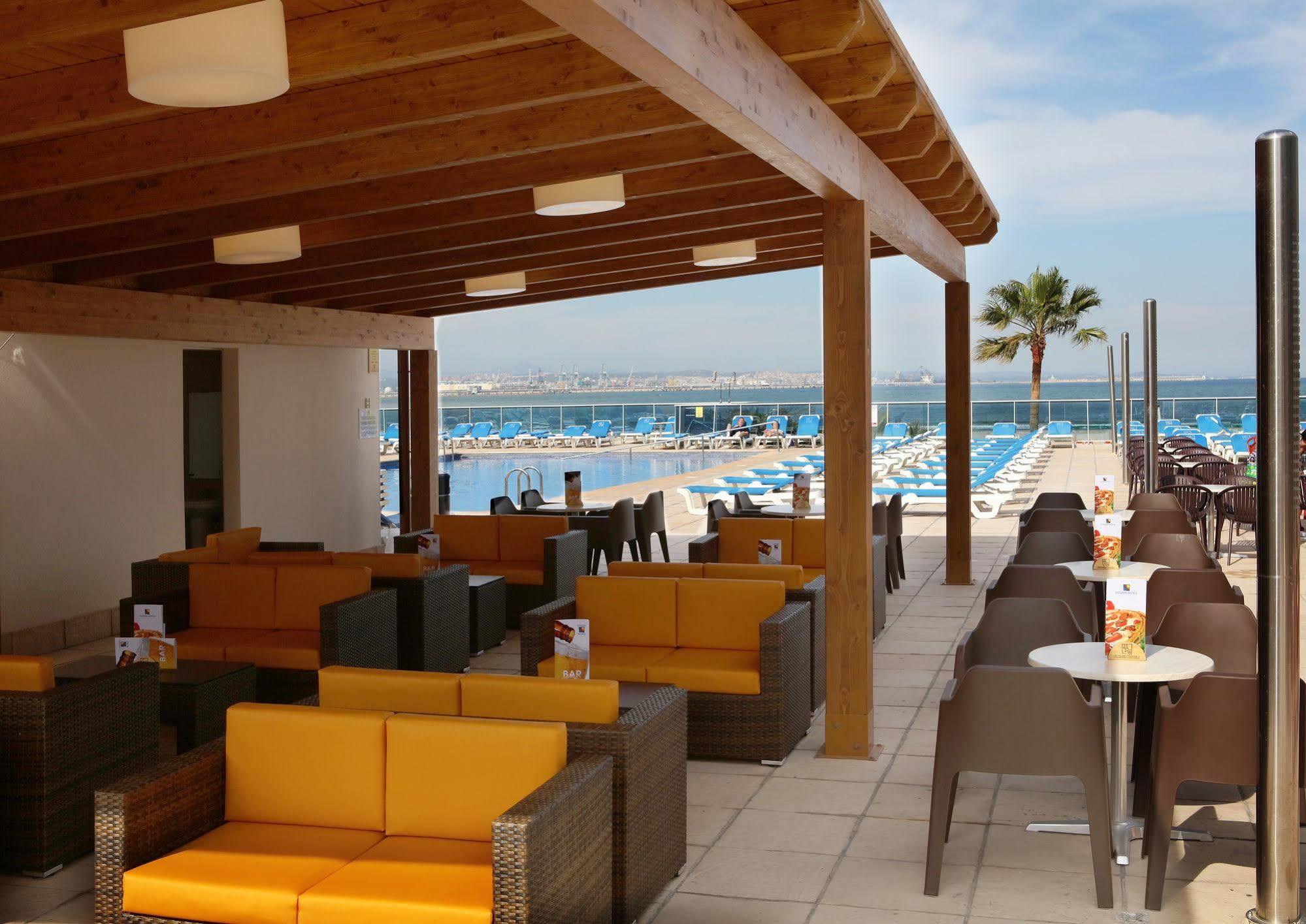 Golden Donaire Hotel La Pineda