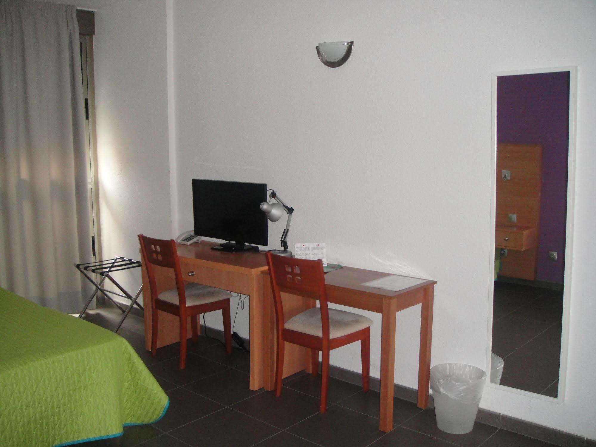 Mhc Arenales 2* Las Palmas de Gran Canaria