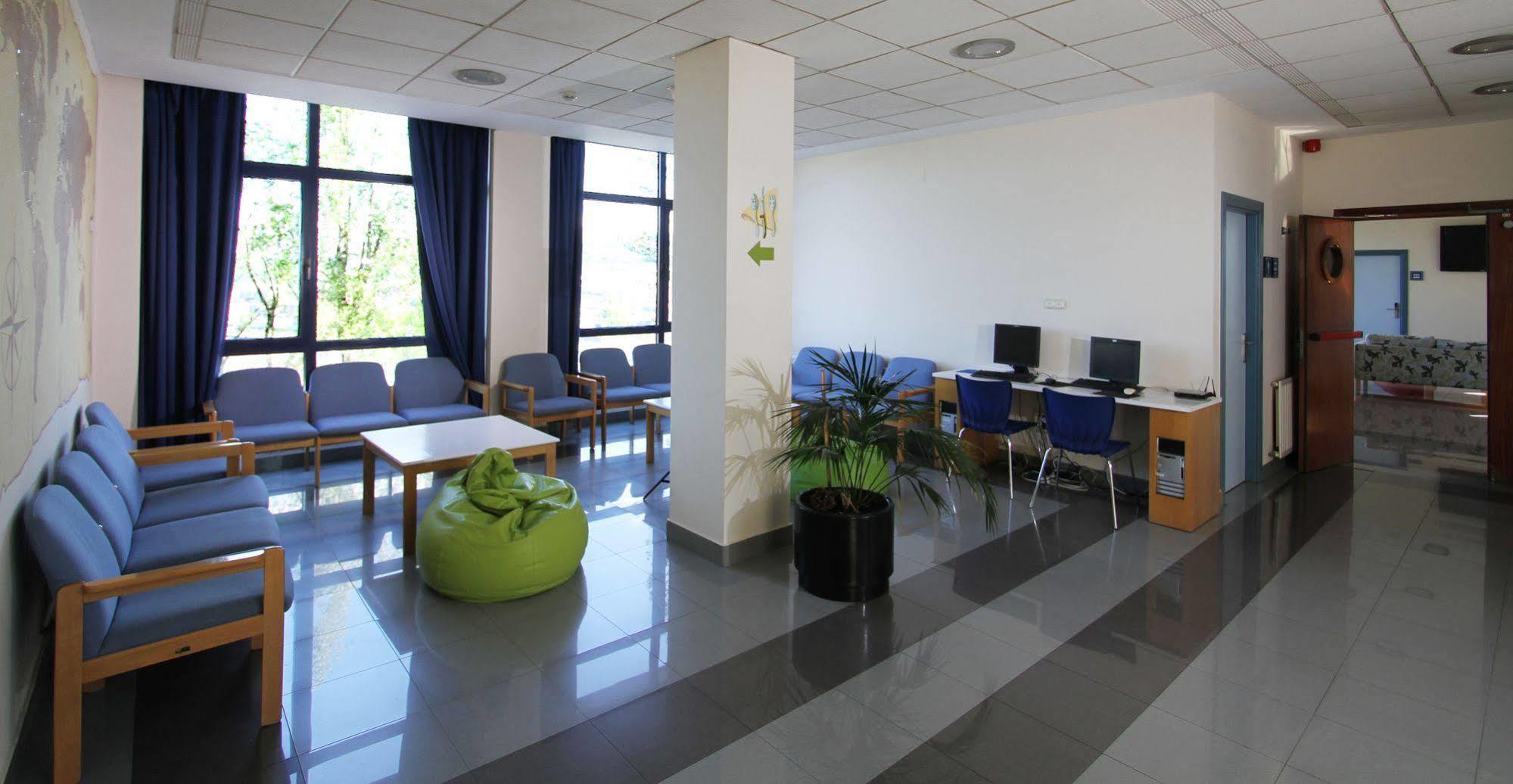 Hostel Bilbao Hostel *