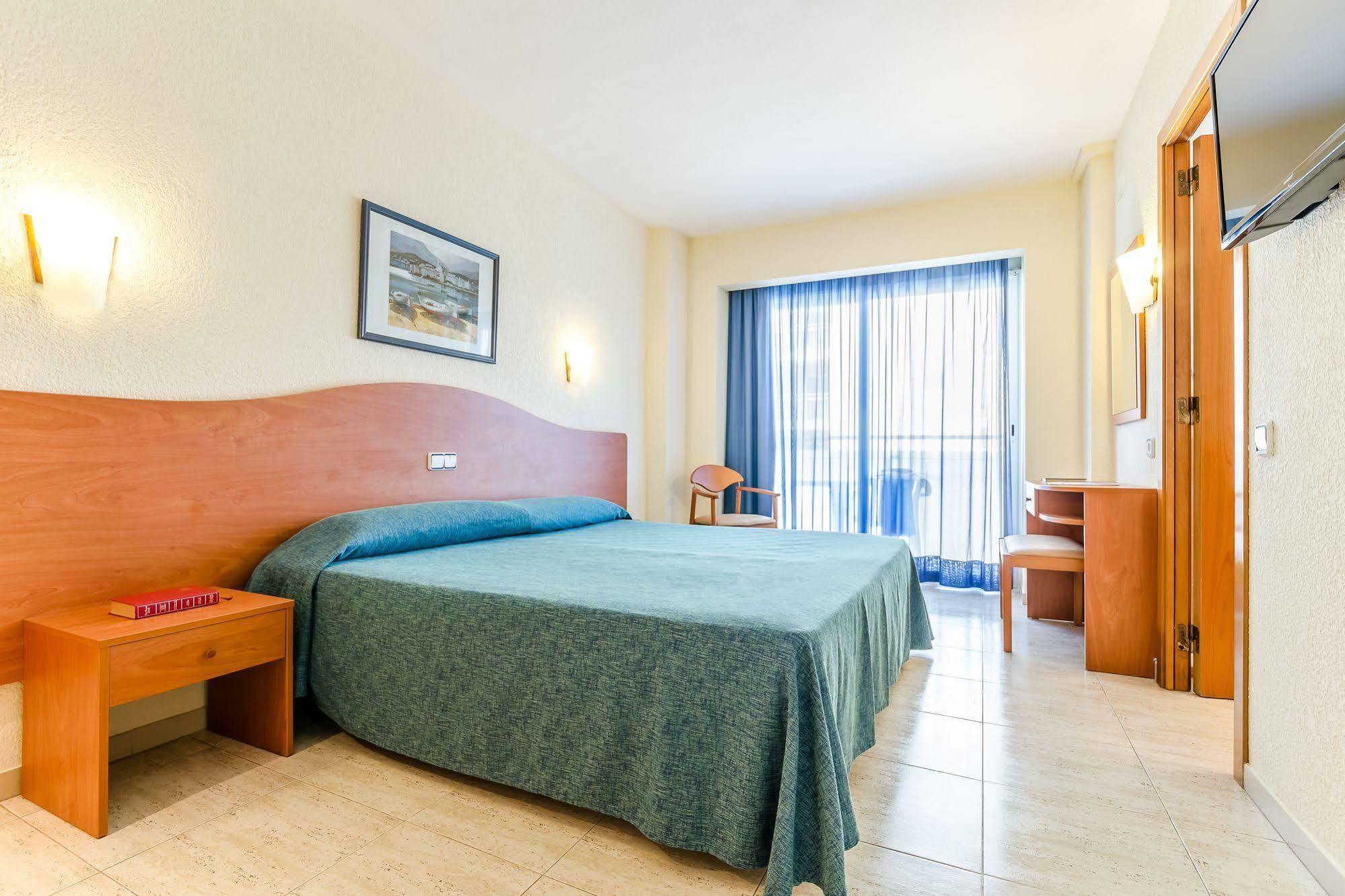 Hotel Mar Blau Calella