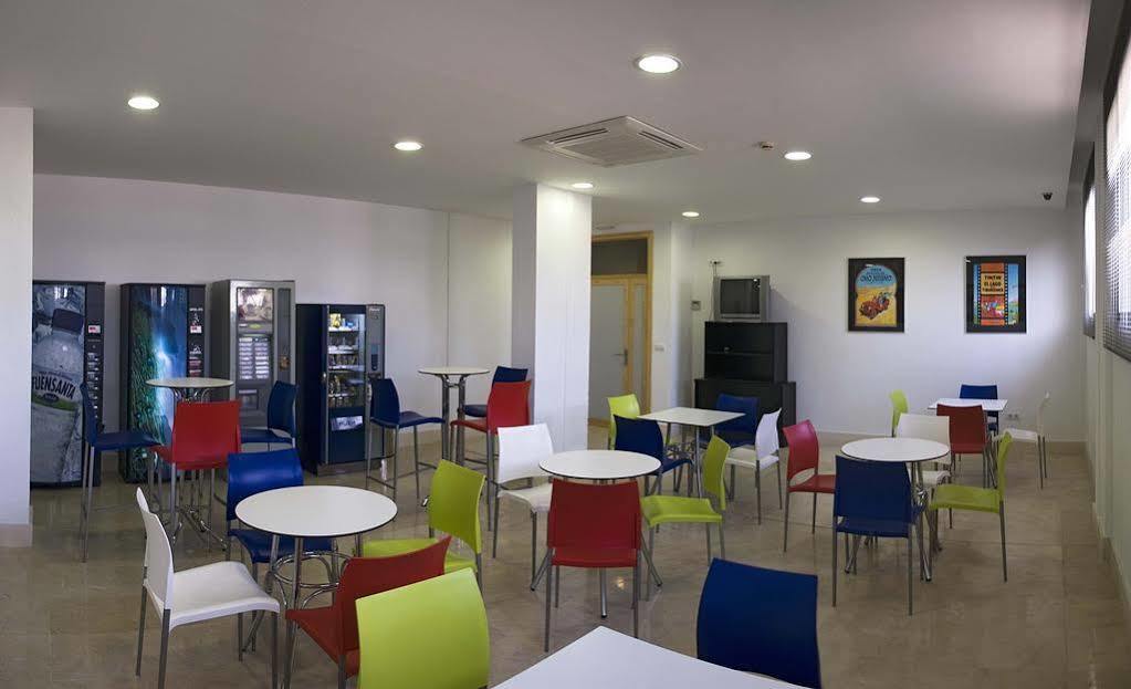 Inturjoven Hostel