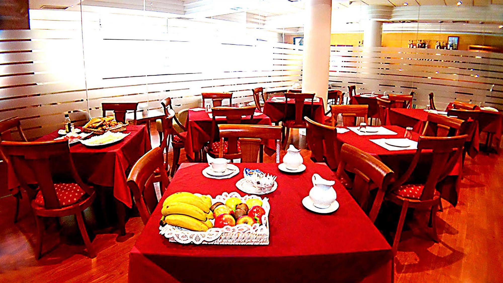 Hotel San Juan 3*