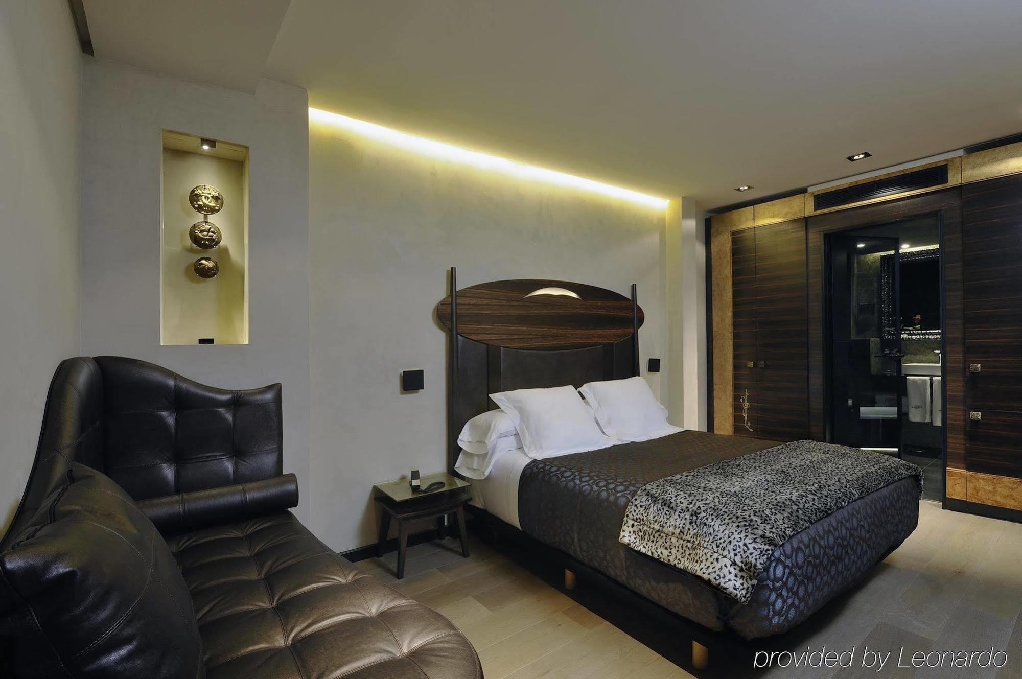 Bagues, A Small Luxury Of The World 5*