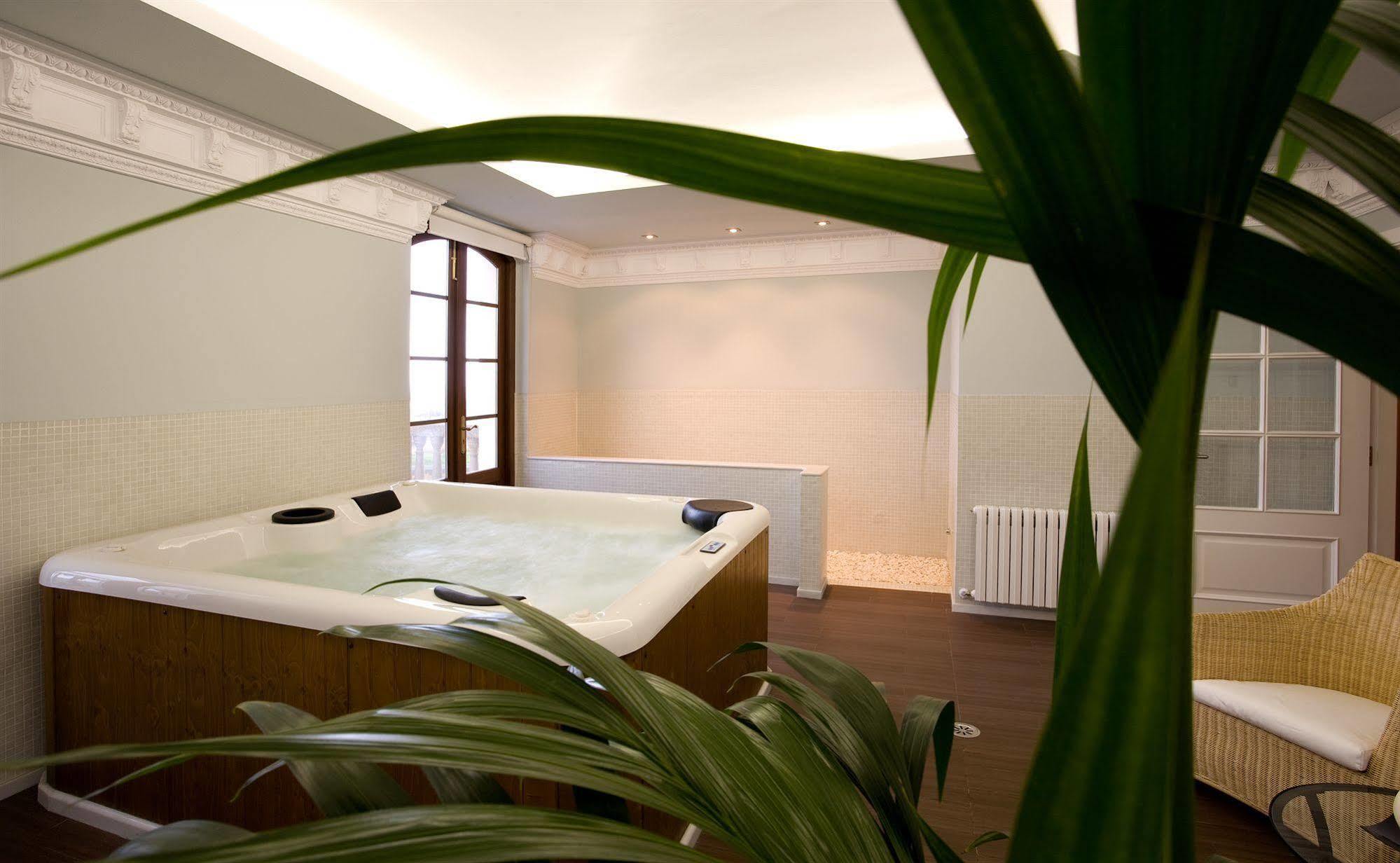Hotel Casa De Castro
