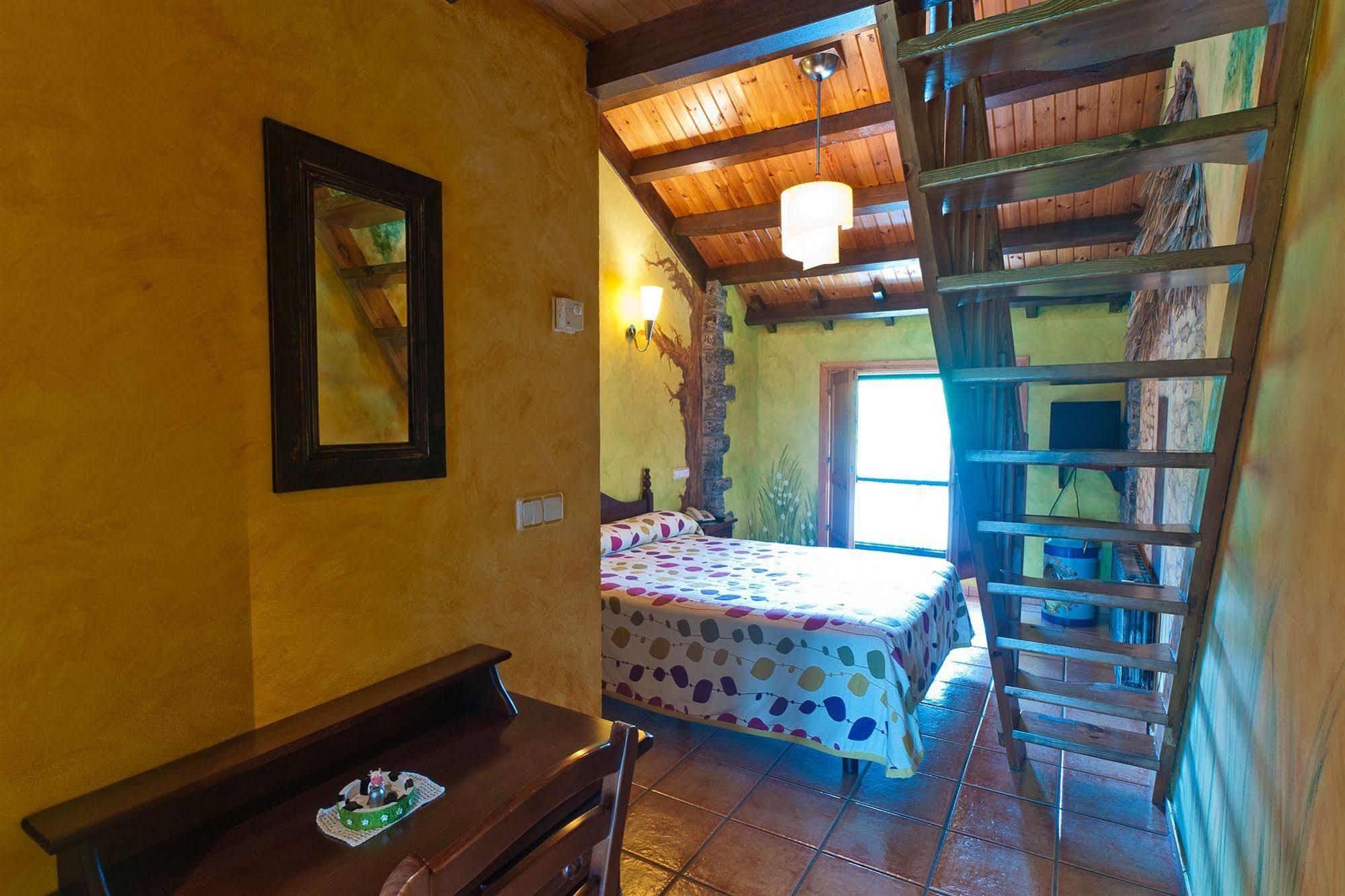 Costa De Rodiles Hotel