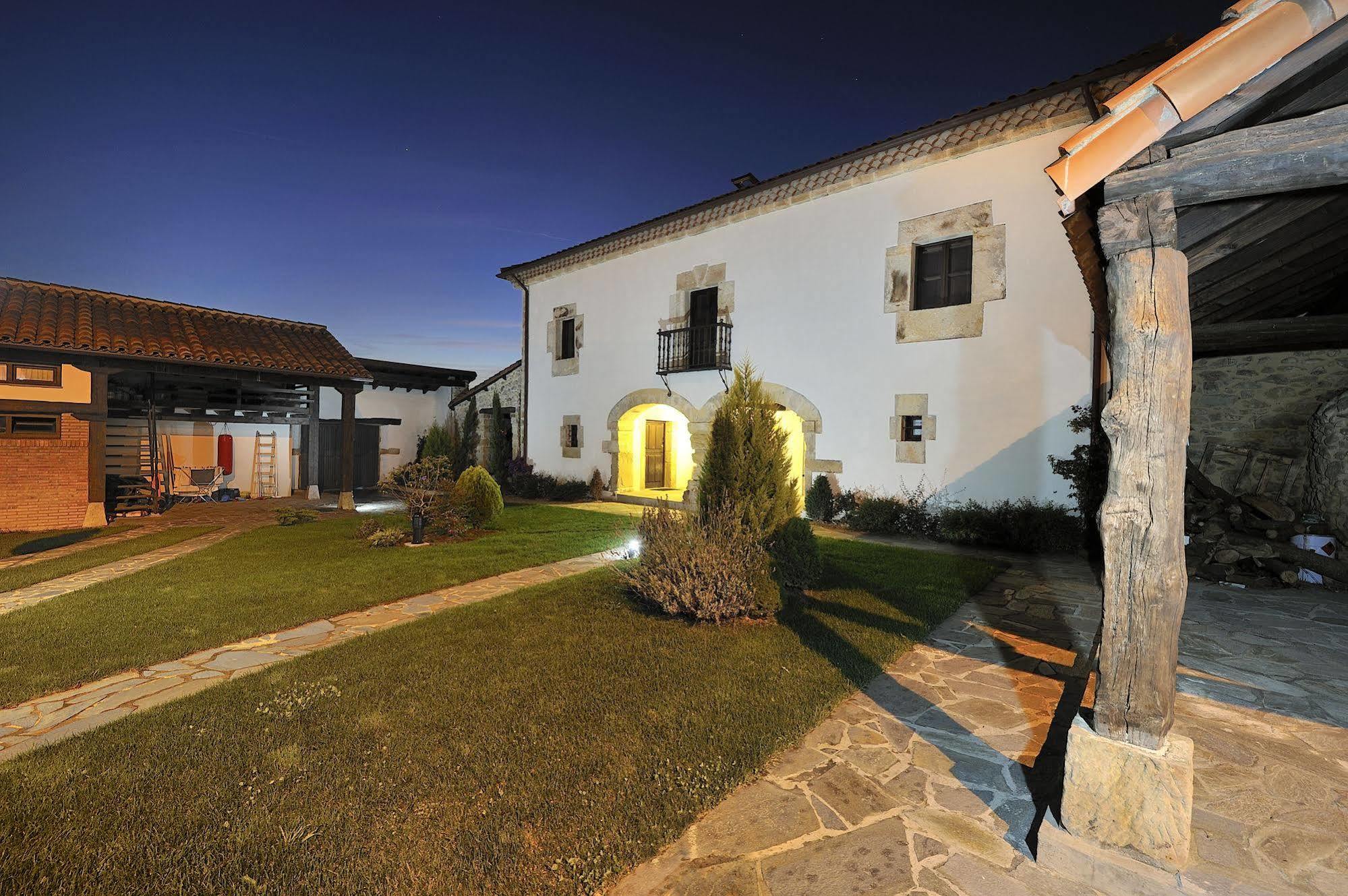 Casona De La Parra *
