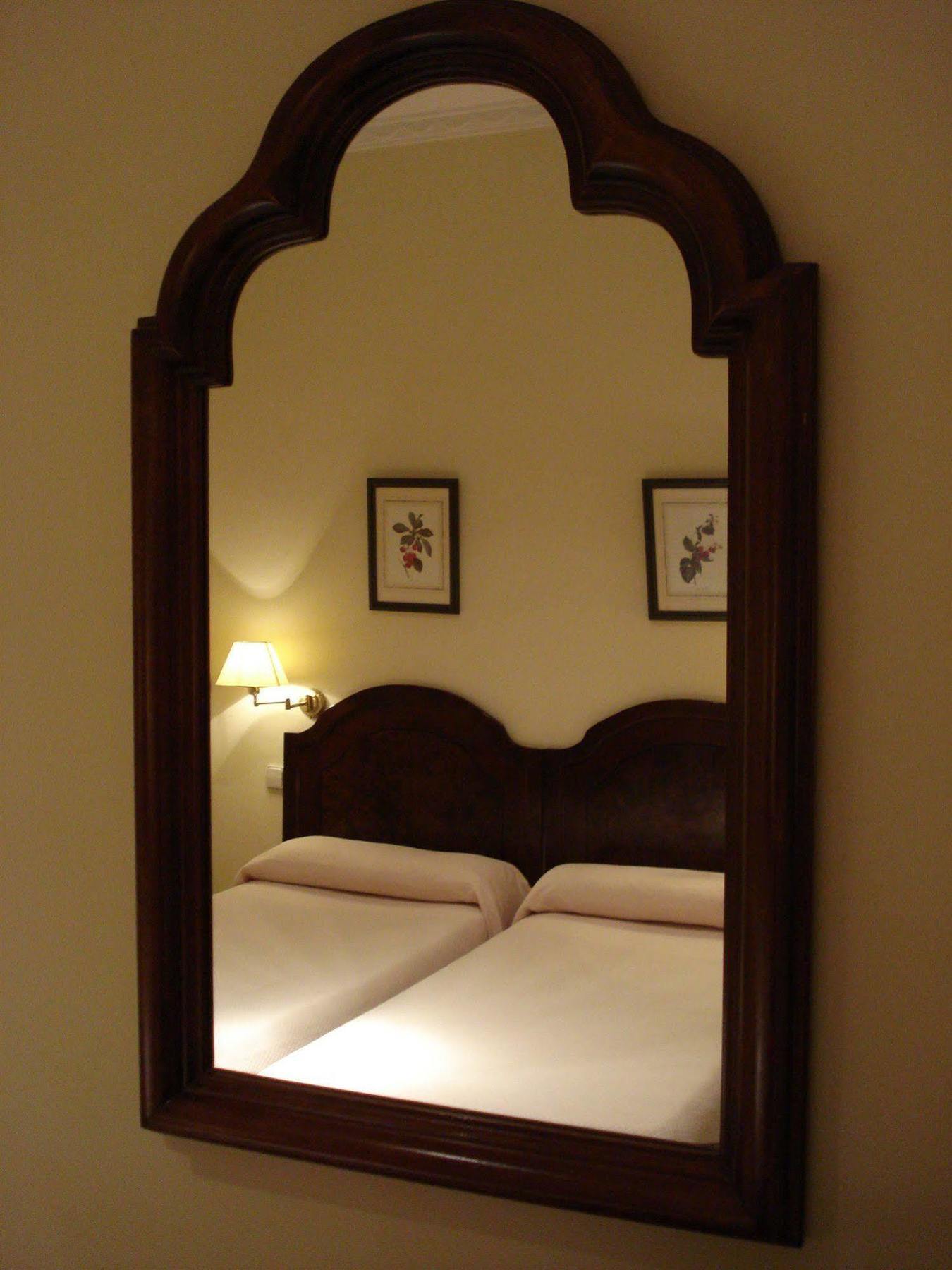 Hotel Bypillow Abril Seville