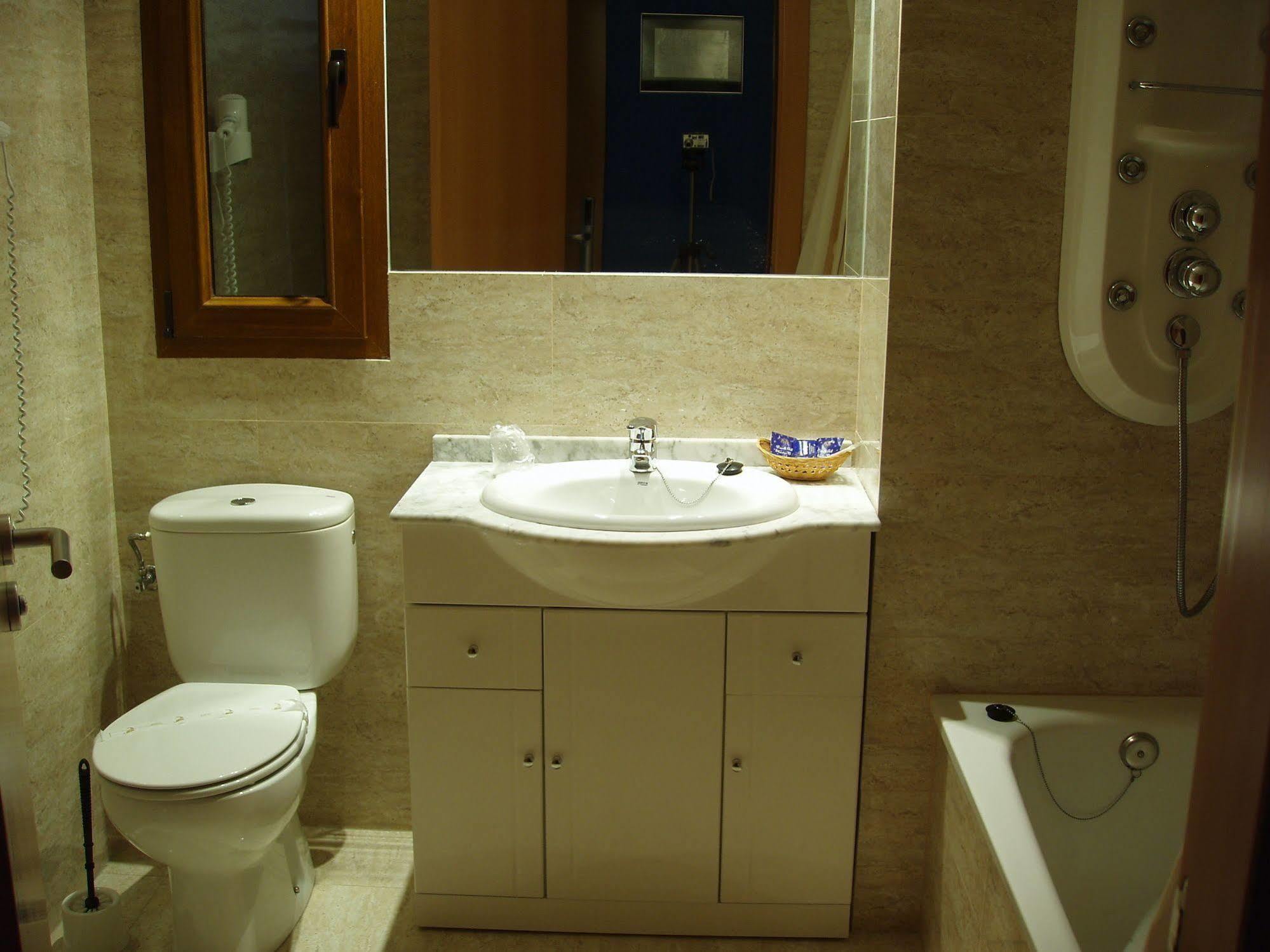 Hotel Estrella Del Alemar 3*