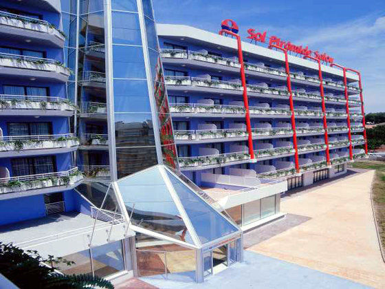 Ponient Piramide By Portaventura World