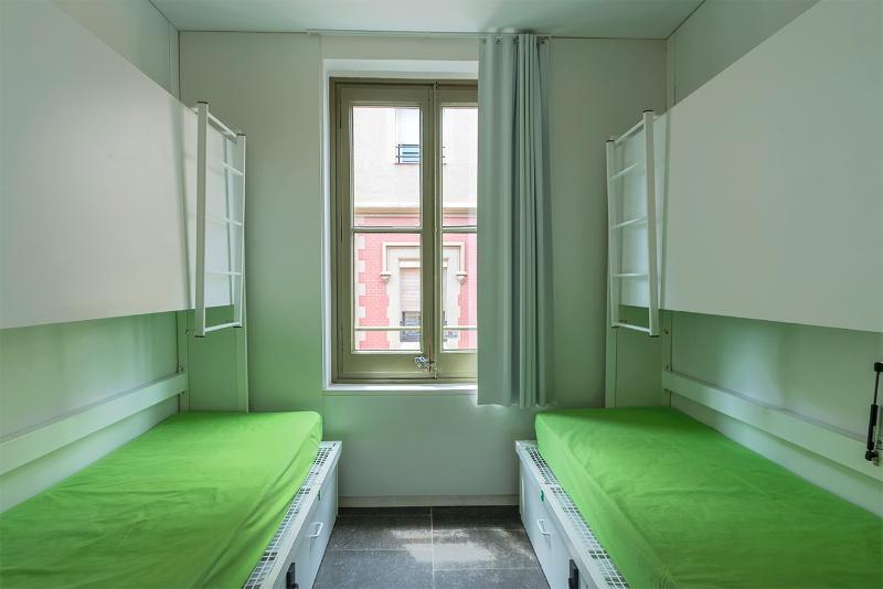 Hostel Urbany Bcn Go! *