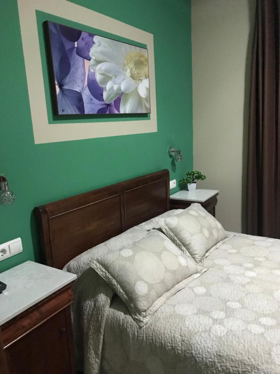 Puerta Carmona Guest house 2*