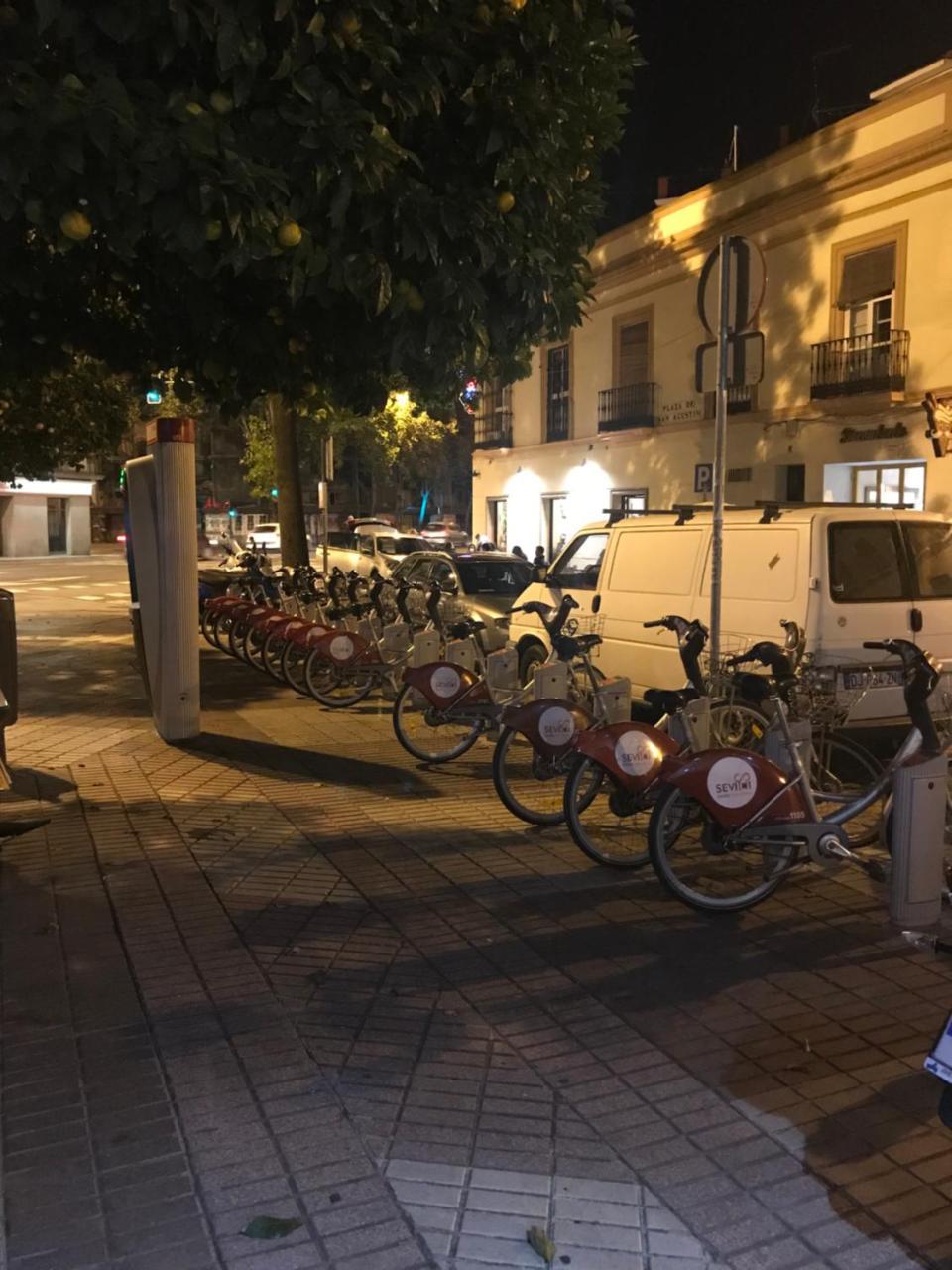 Guest house Puerta Carmona Seville
