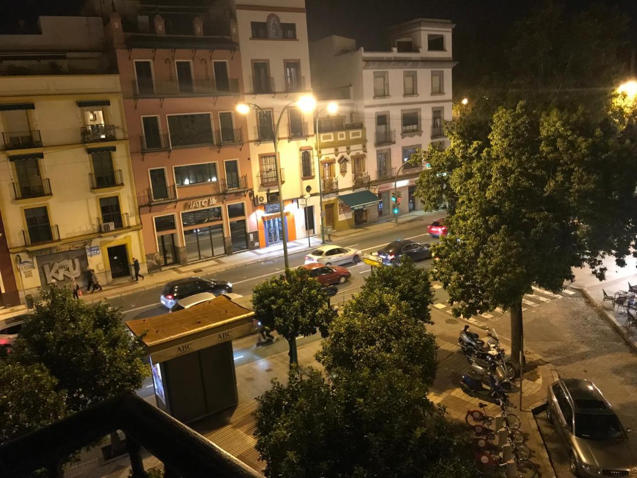 Guest house Puerta Carmona Seville