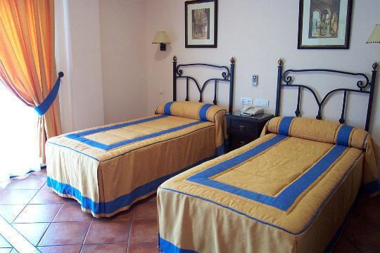 Calderon Hotel